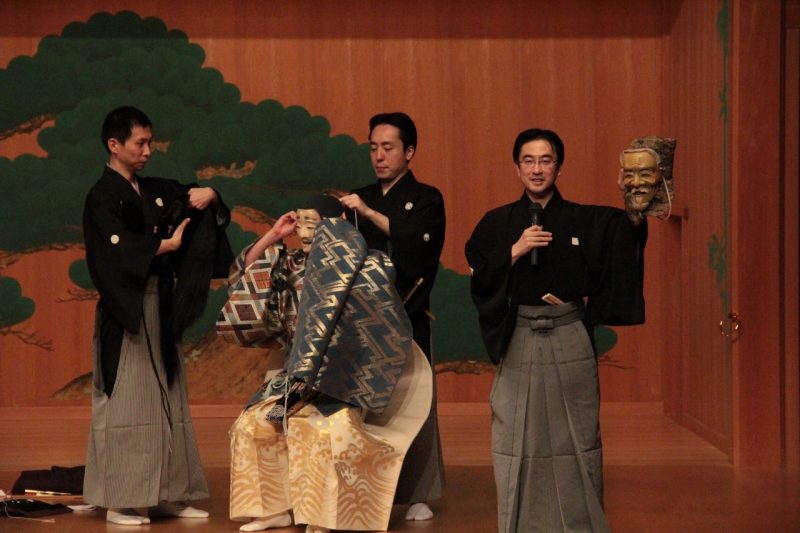 舞台は桜満開の京都、清水寺の画像