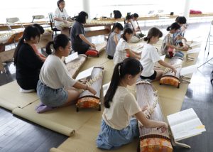 【ジュニア邦楽合奏団】定期演奏会で8名がステージデビューします！
